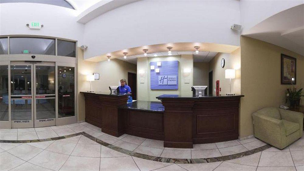 Holiday Inn Express San Diego - Otay Mesa, An Ihg Hotel מראה חיצוני תמונה