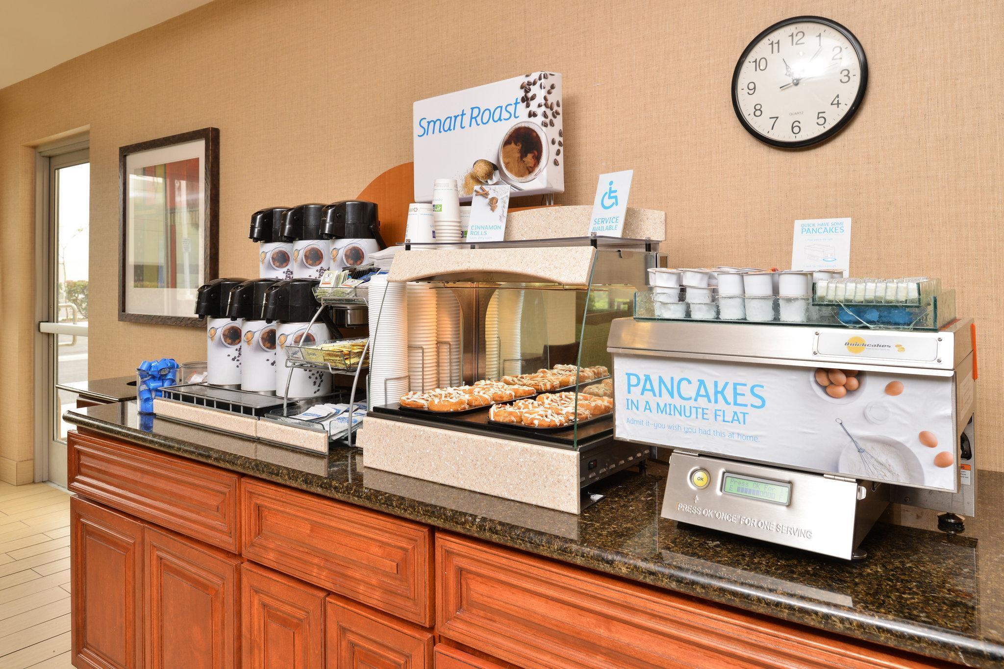 Holiday Inn Express San Diego - Otay Mesa, An Ihg Hotel מראה חיצוני תמונה