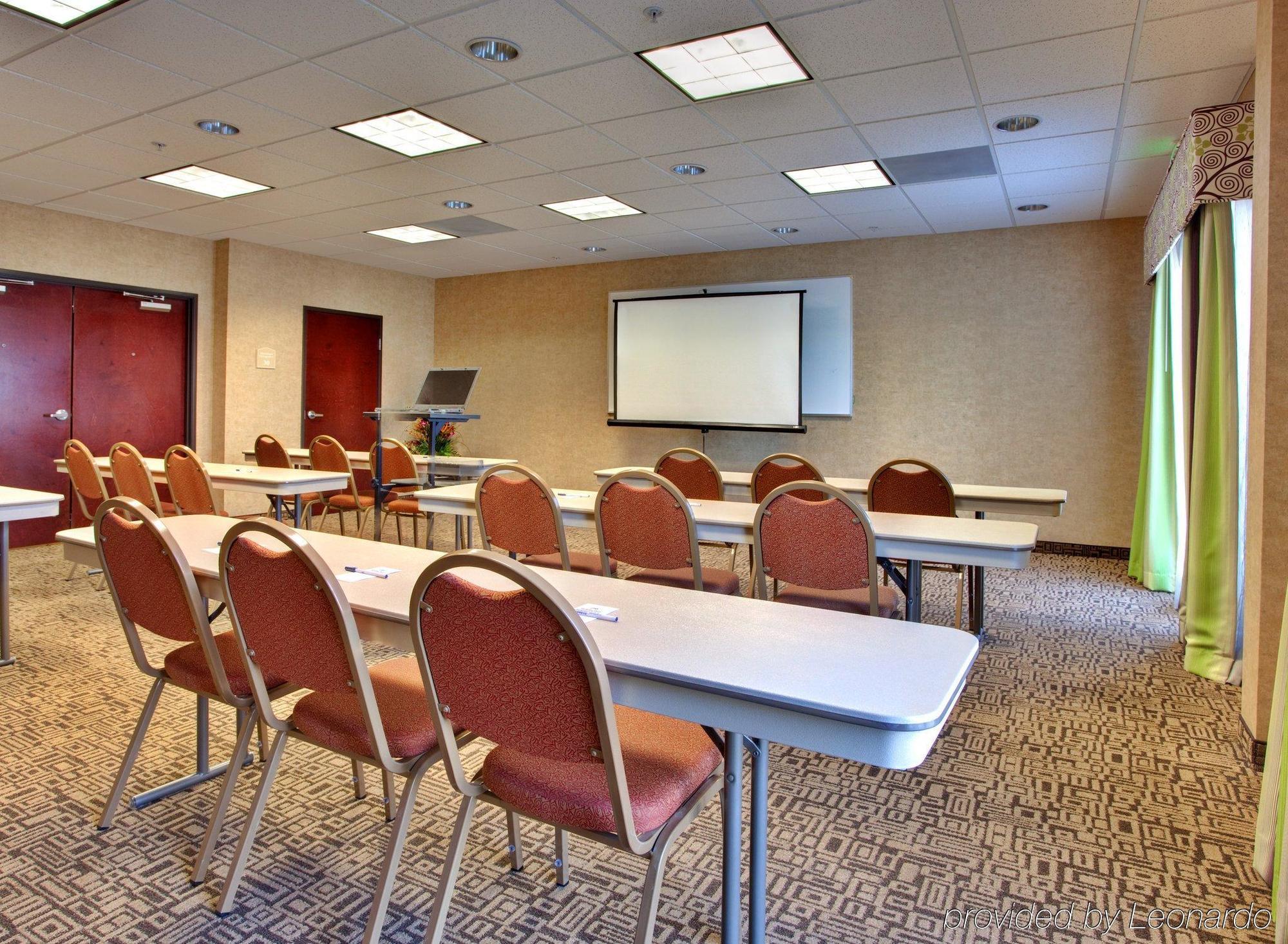 Holiday Inn Express San Diego - Otay Mesa, An Ihg Hotel מתקנים תמונה