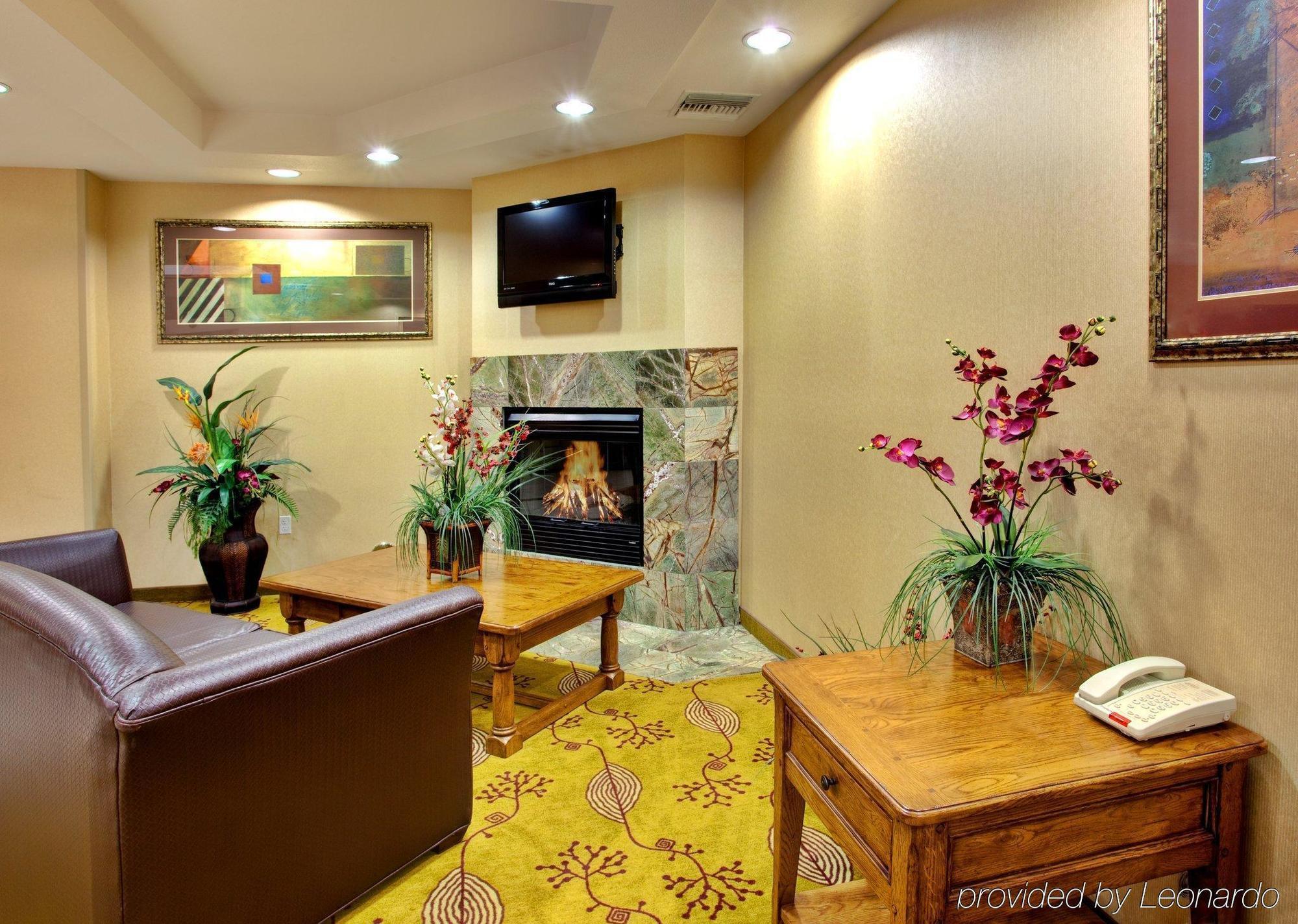 Holiday Inn Express San Diego - Otay Mesa, An Ihg Hotel מראה פנימי תמונה