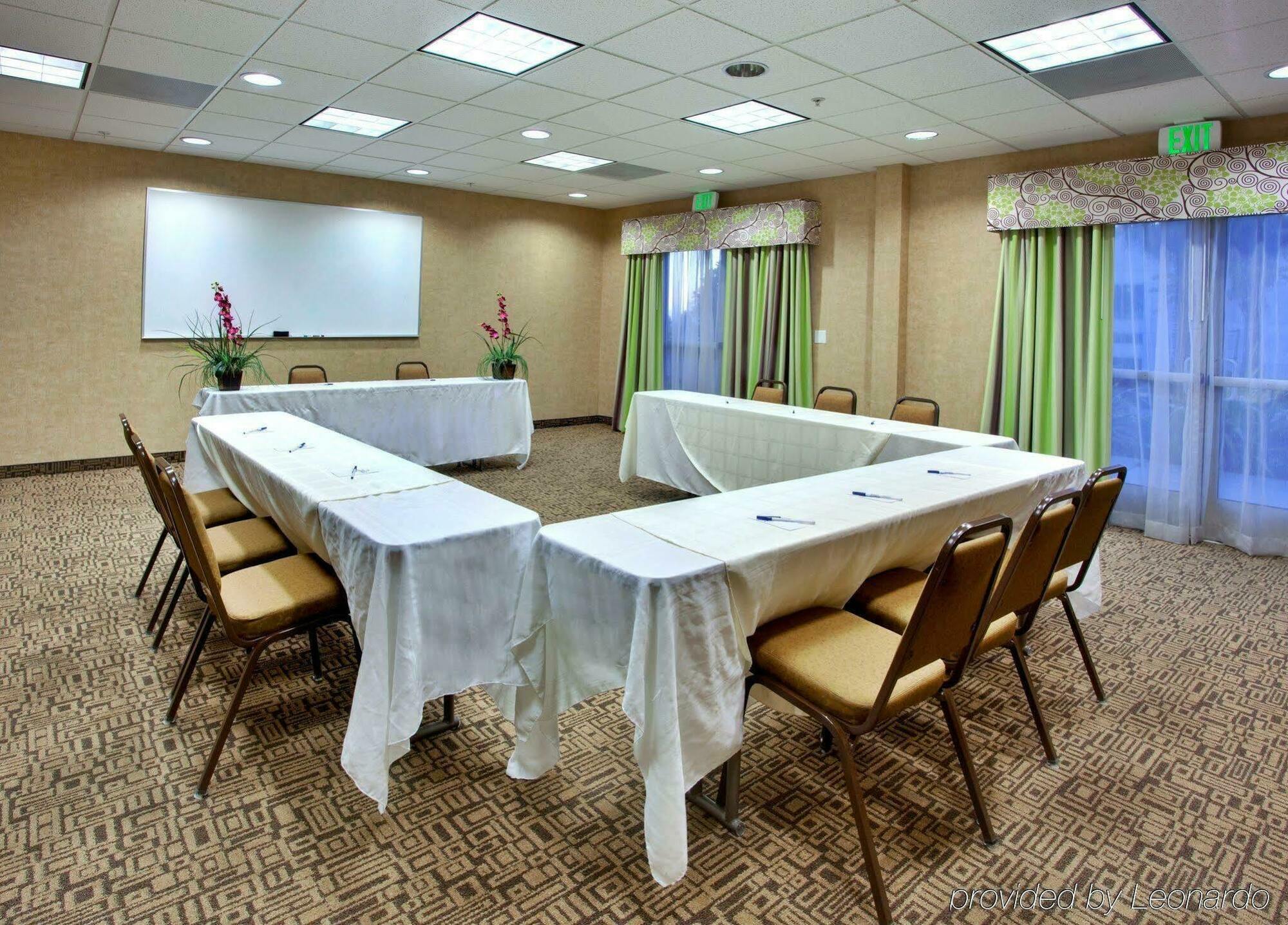 Holiday Inn Express San Diego - Otay Mesa, An Ihg Hotel מתקנים תמונה